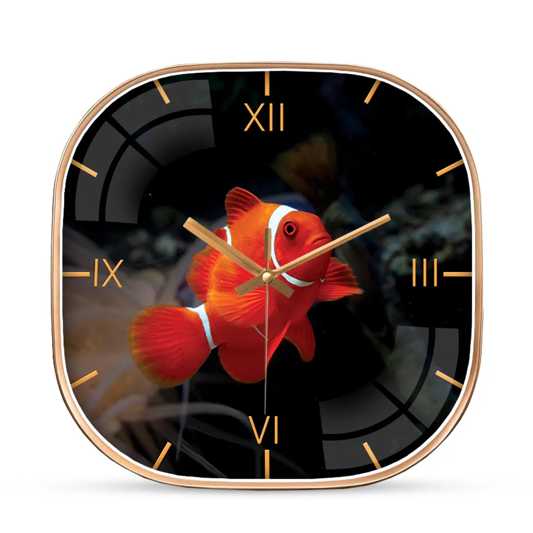 Beautiful color fish wall clock