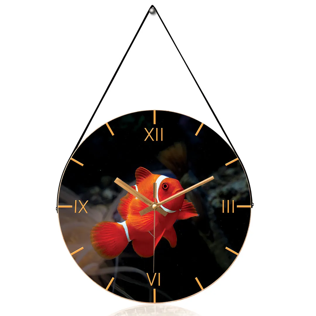 Beautiful color fish wall clock