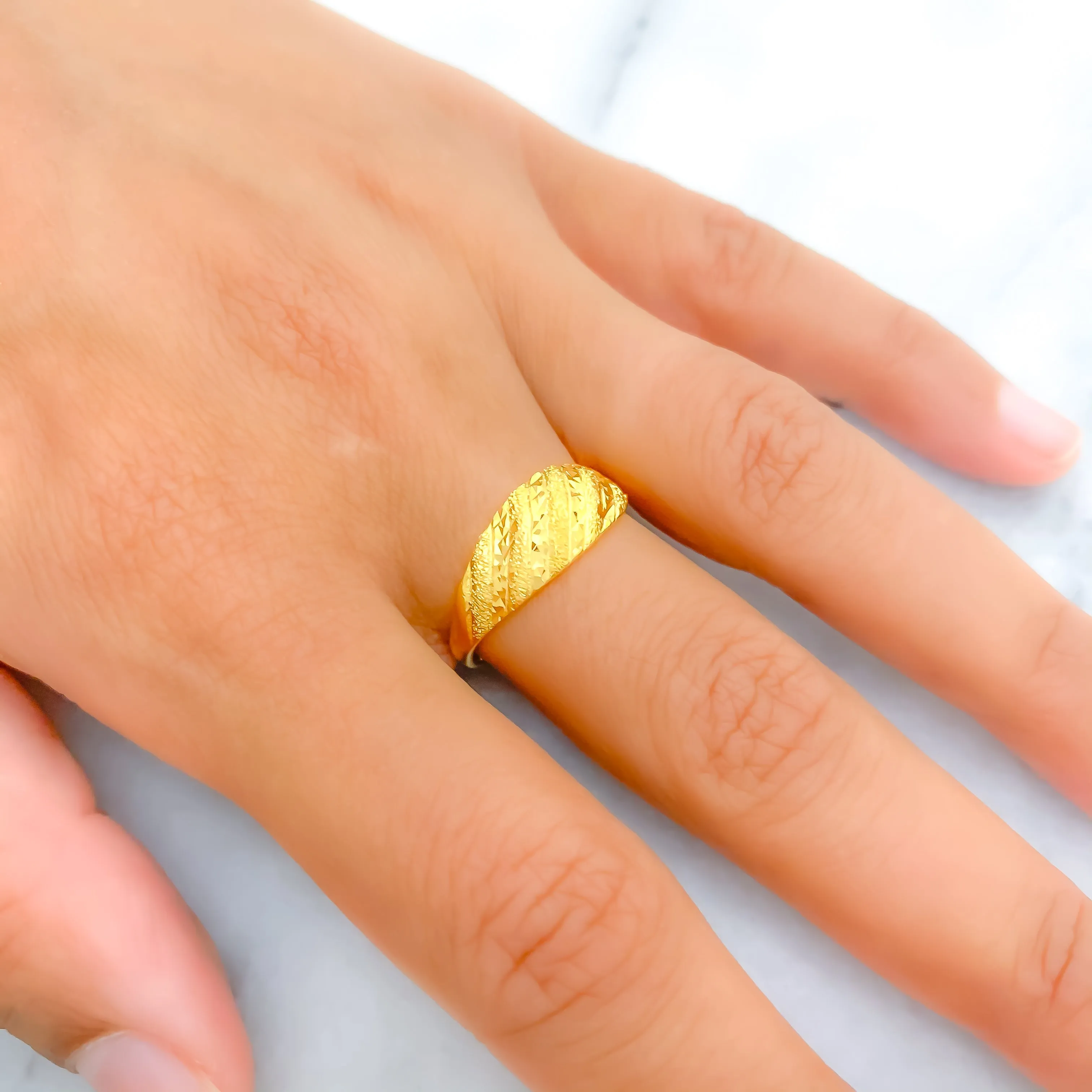 Beautiful Dainty 21k Gold Ring