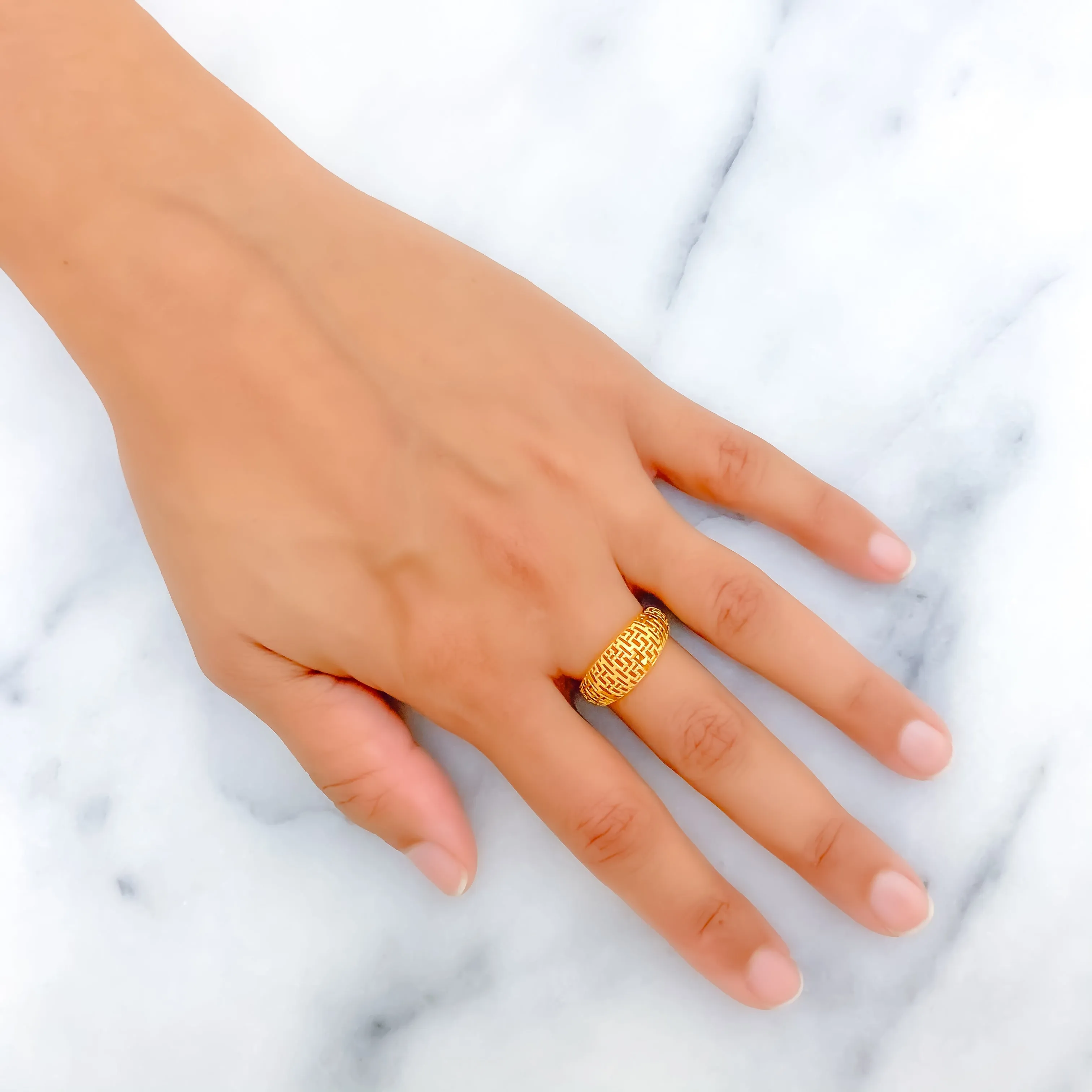 Beautiful Mesh 22k Gold Ring