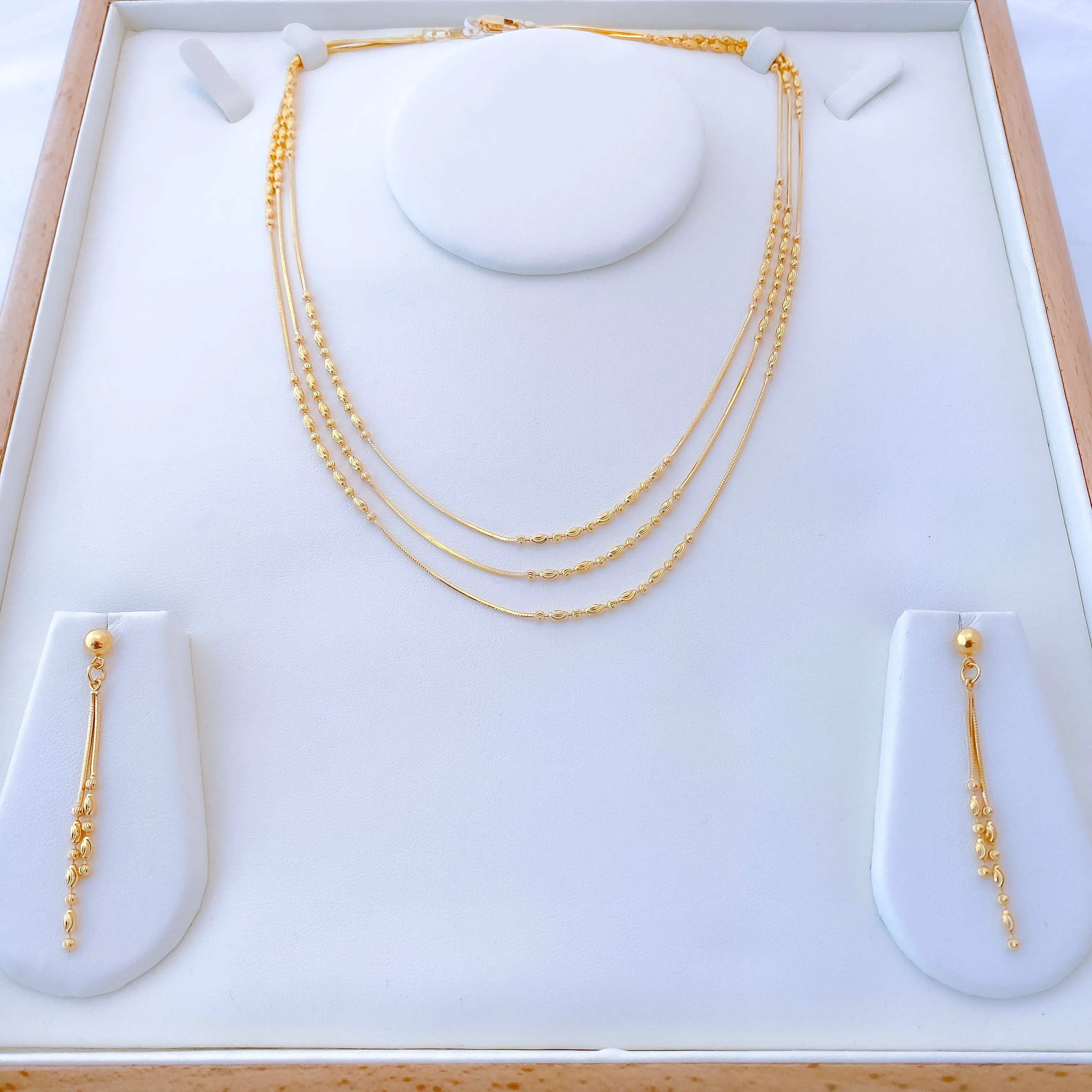 Beautiful Three Lara Necklace Set