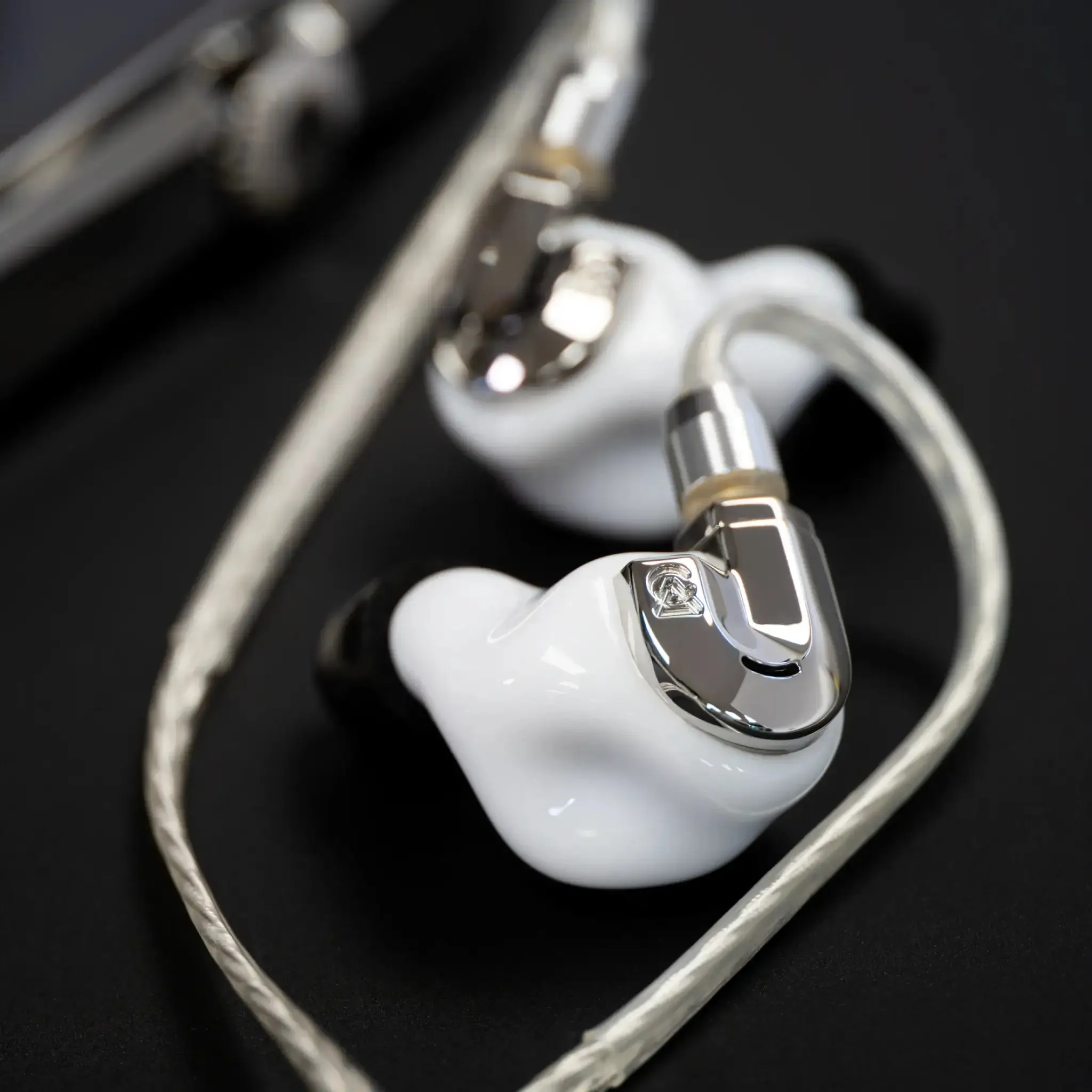 Campfire Audio Bonneville Multiverse III | Hybrid Universal IEMs