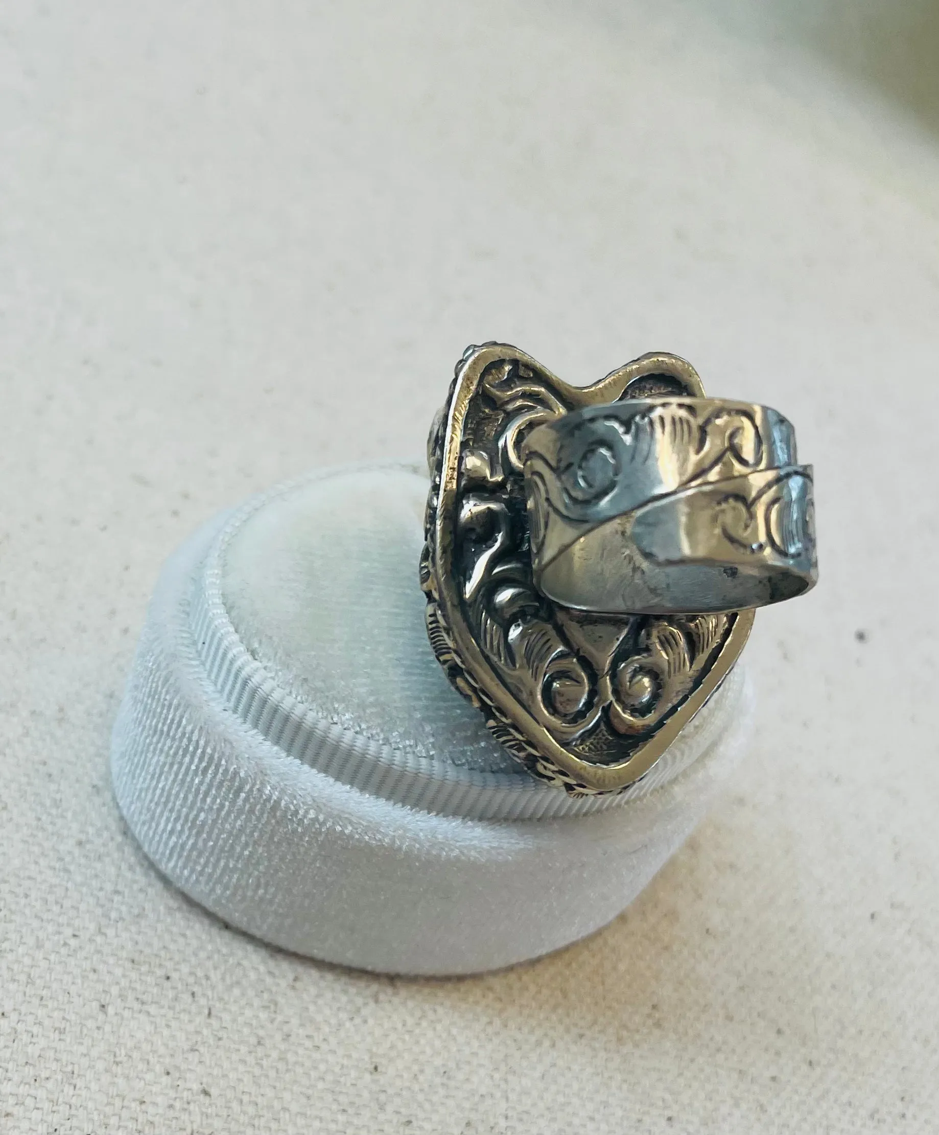 Carved Wolf Head Adjustable Ornate Ring