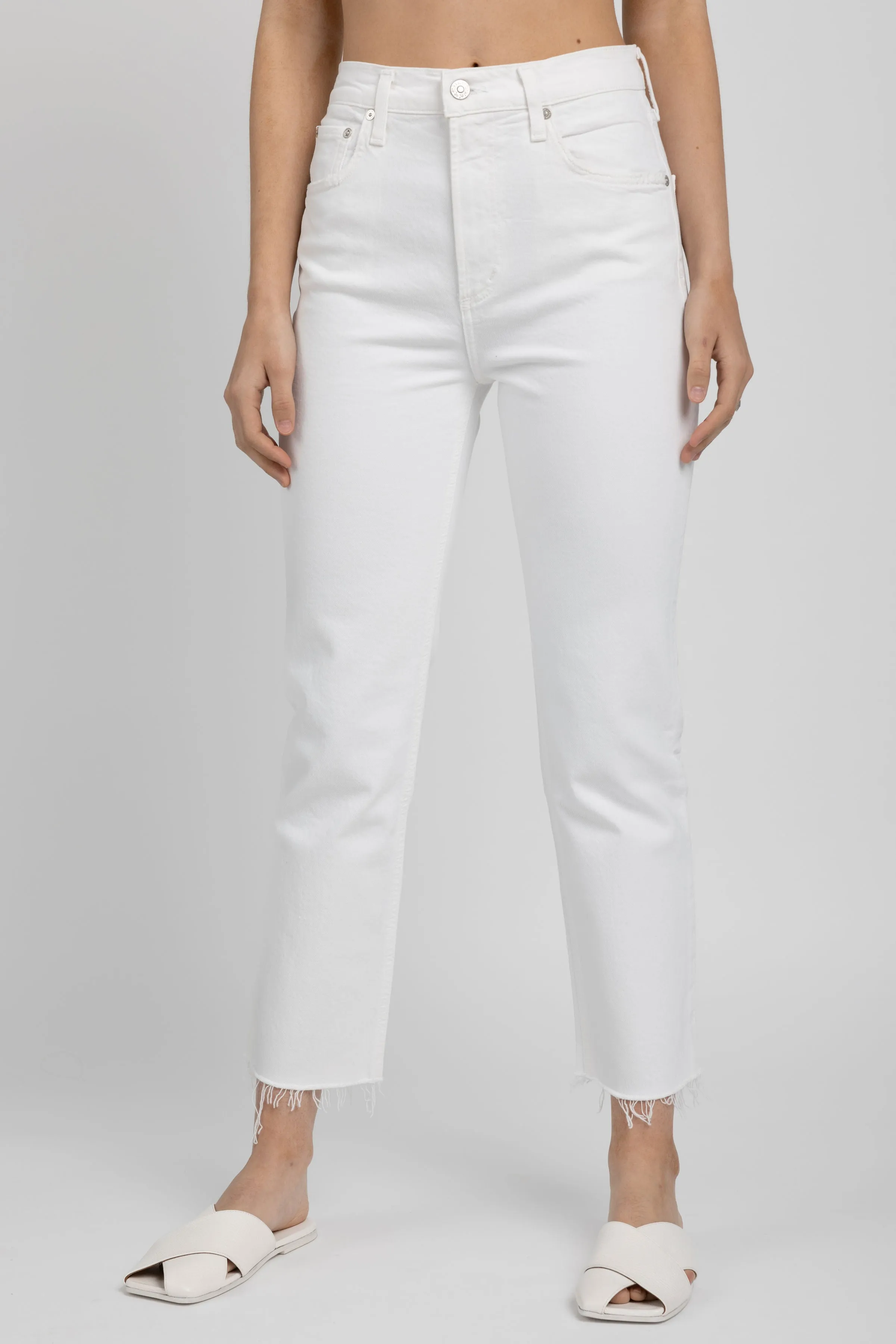 Daphne Crop Jean in Lucent