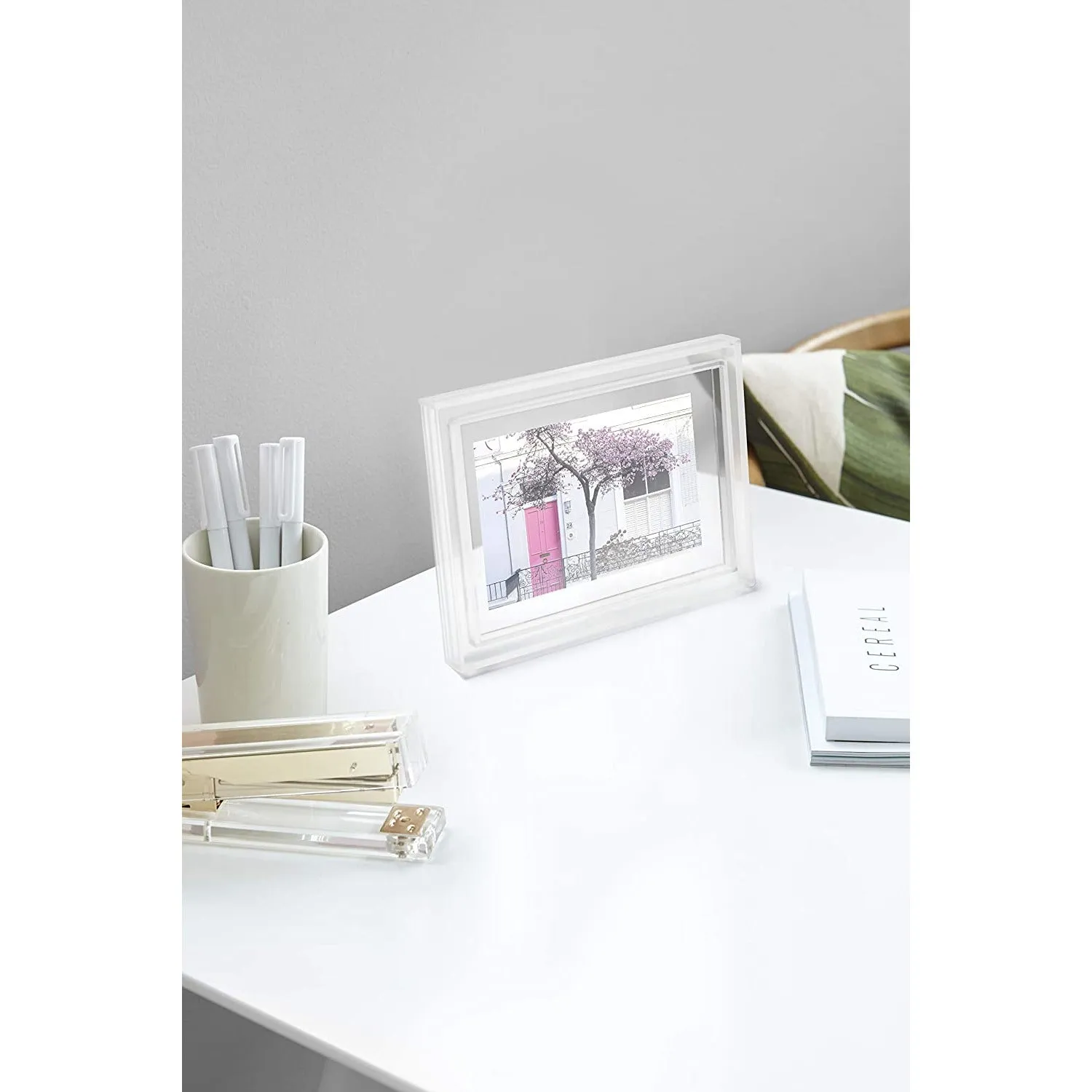 LUCENT Acrylic Photo Display 4 x 6"