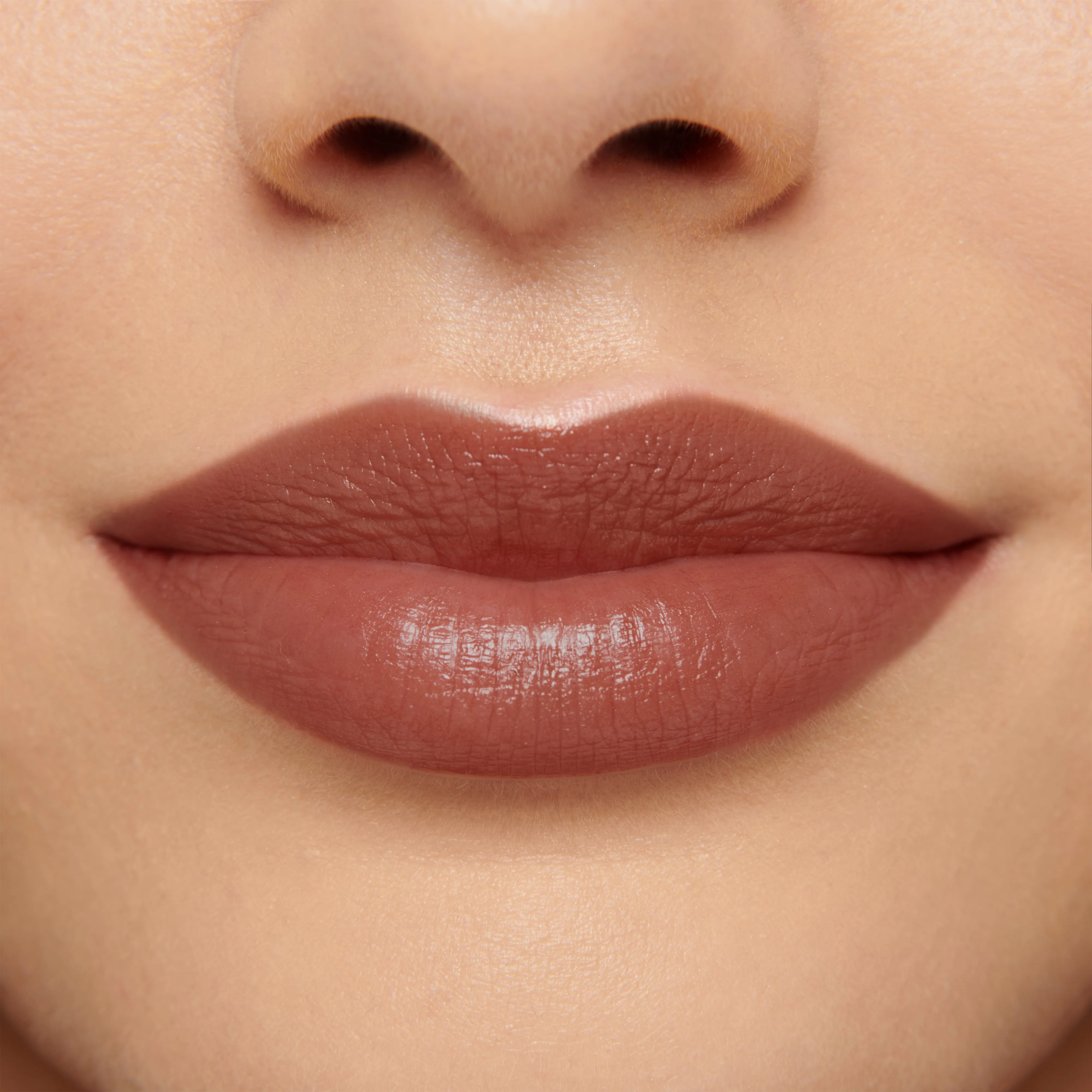 Meet Me In Berlin (Luxuriously Lucent Lip Colour)