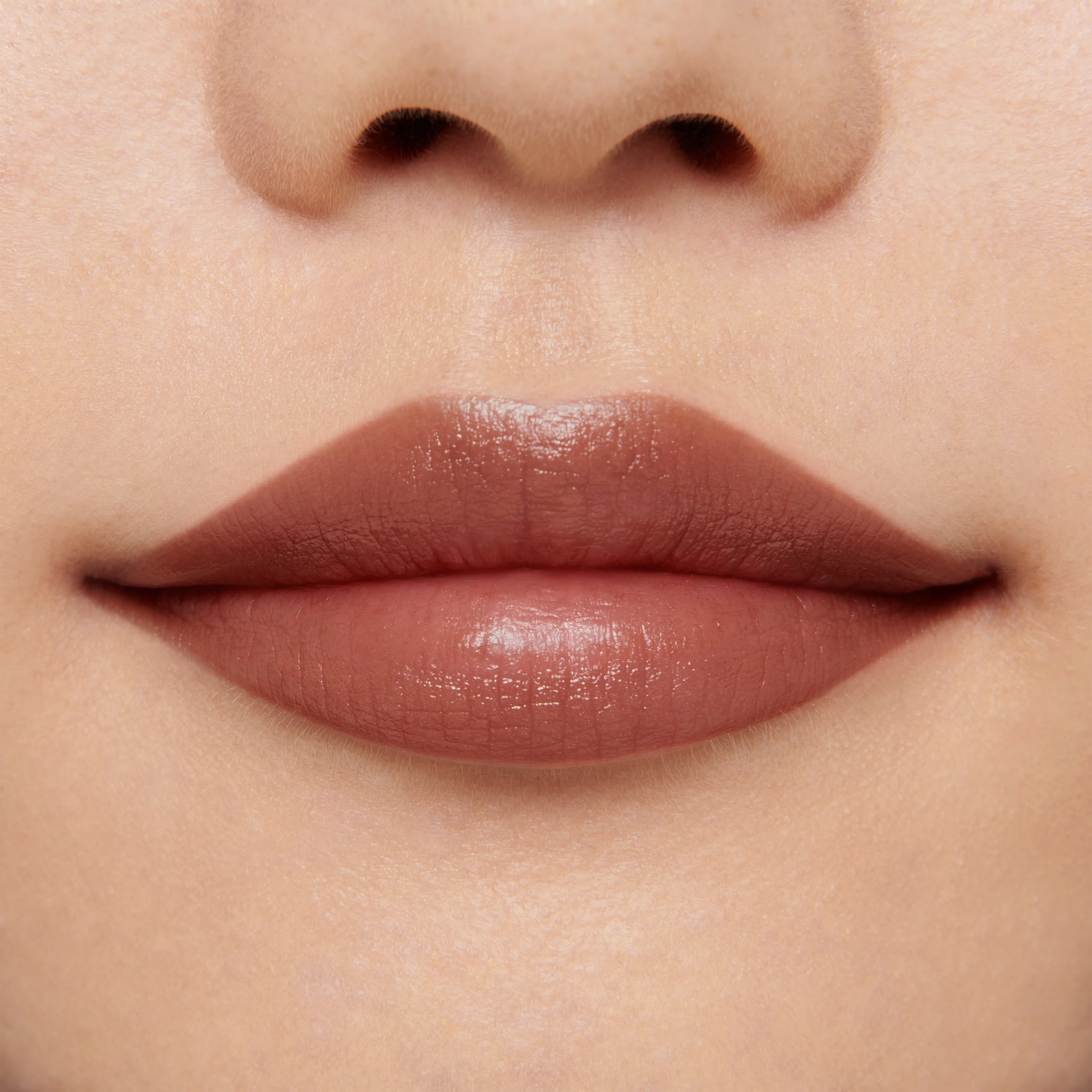 Meet Me In Berlin (Luxuriously Lucent Lip Colour)