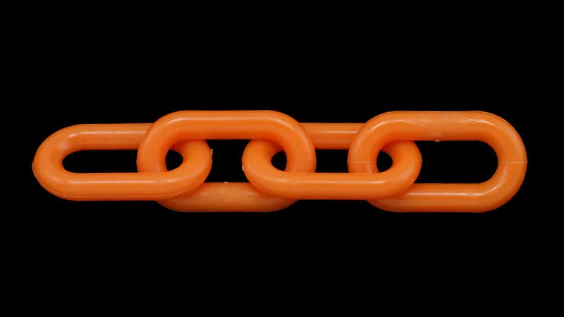 PLASTIC CHAIN 50 FEET 2" (8mm)