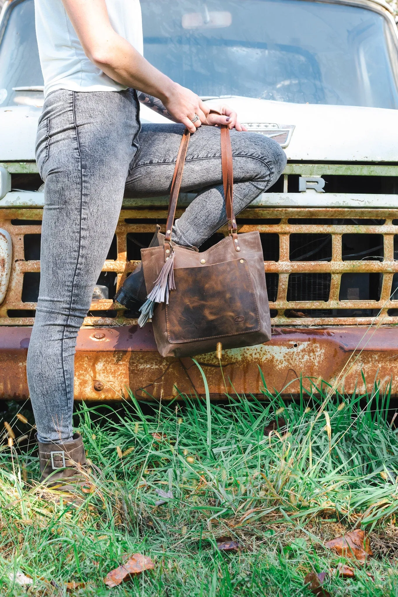 The Classic Waxed Canvas Bag | Tote Bag with Leather Pocket | Small