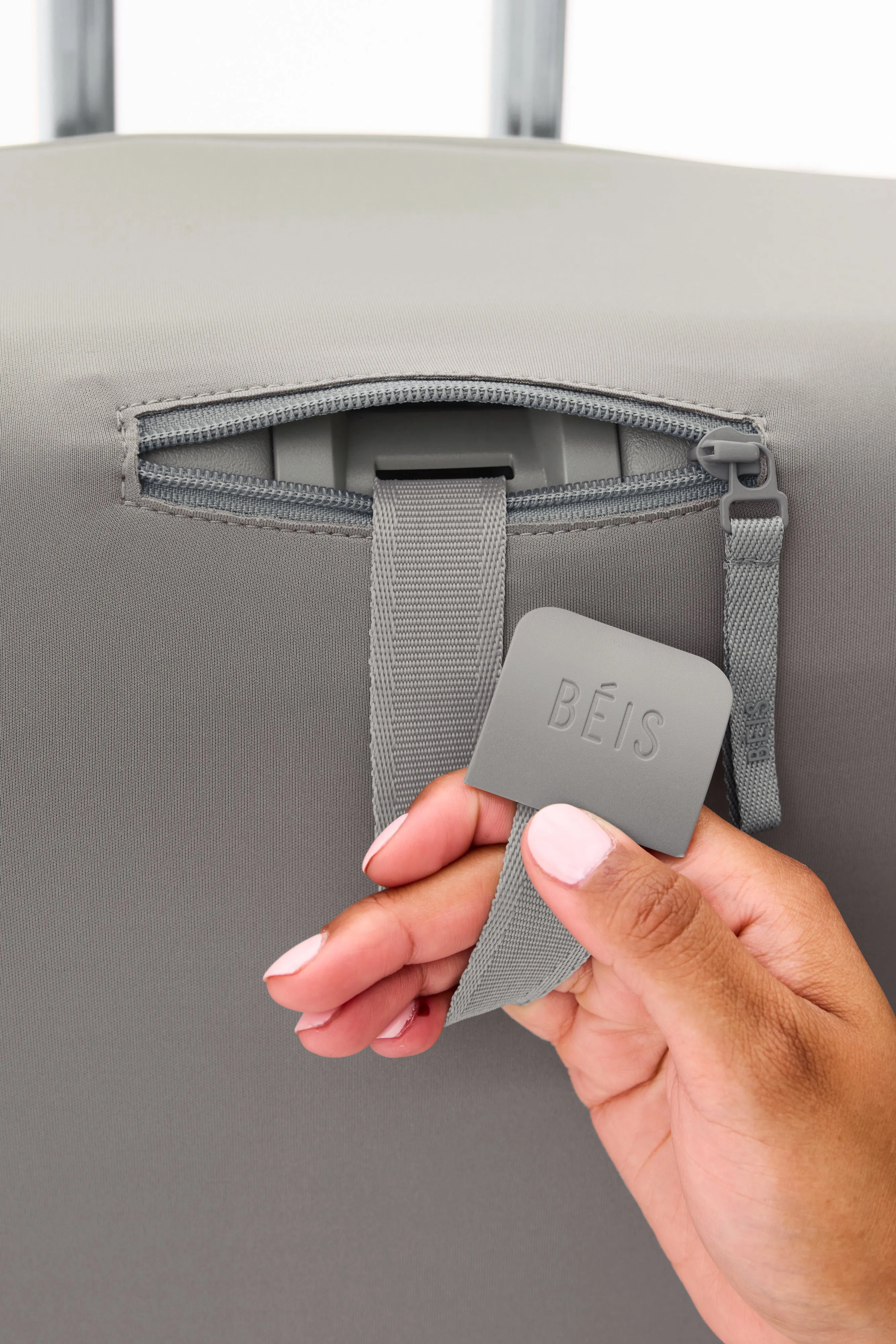 The Medium Check-In Luggage Cover in Grey