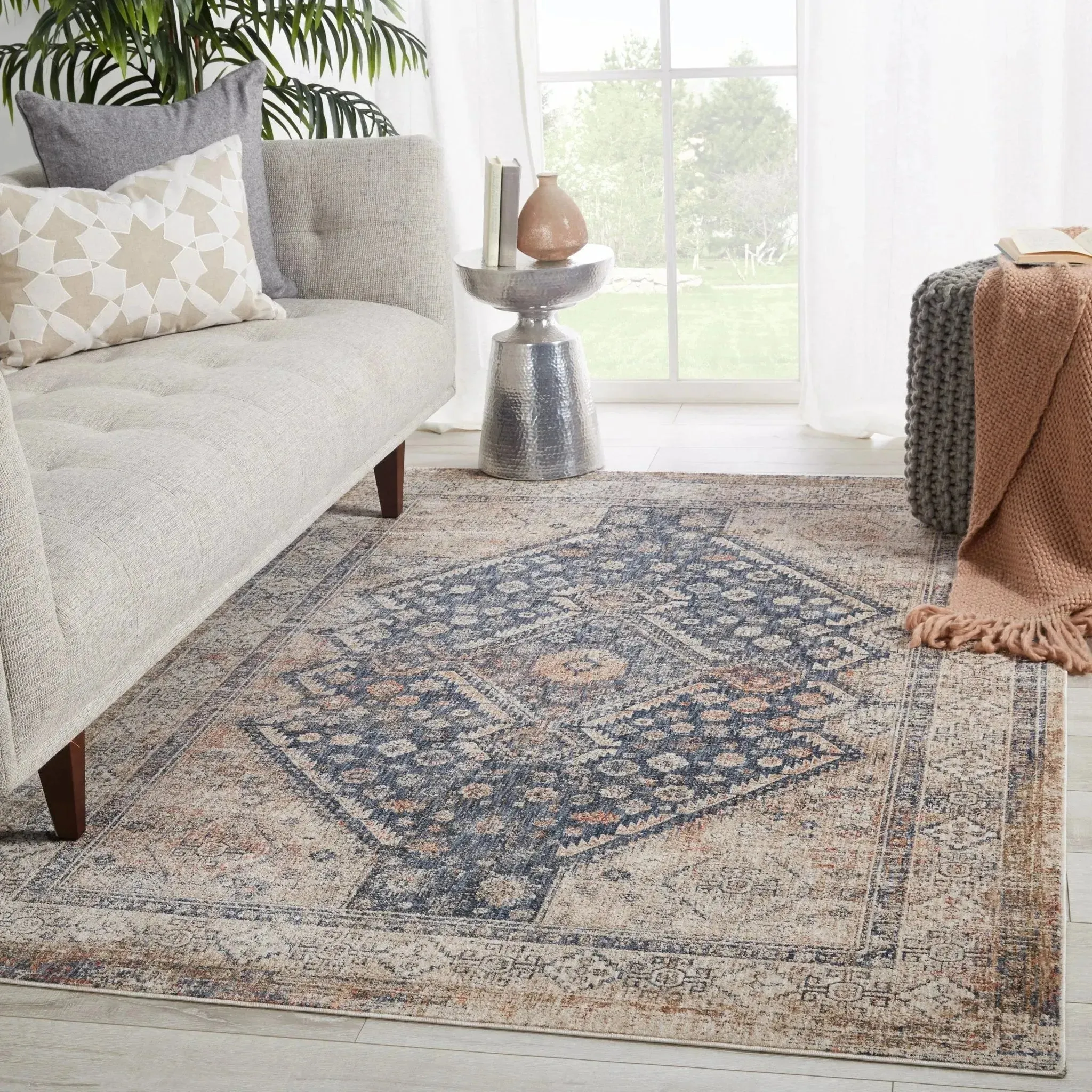 Vanadey VND03 Blue/Light Taupe Rug