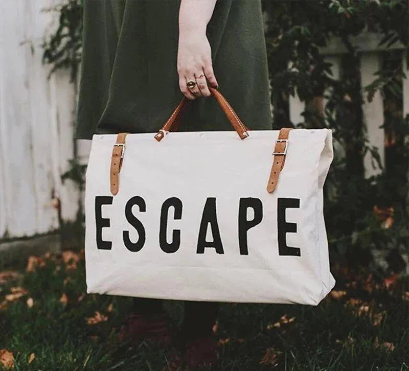 Women ESCAPE Canvas Travel Bags Large Capacity Stylish Travel Luggage Traveling Duffel Bag Letter Printing Weekend Duffel Handbags