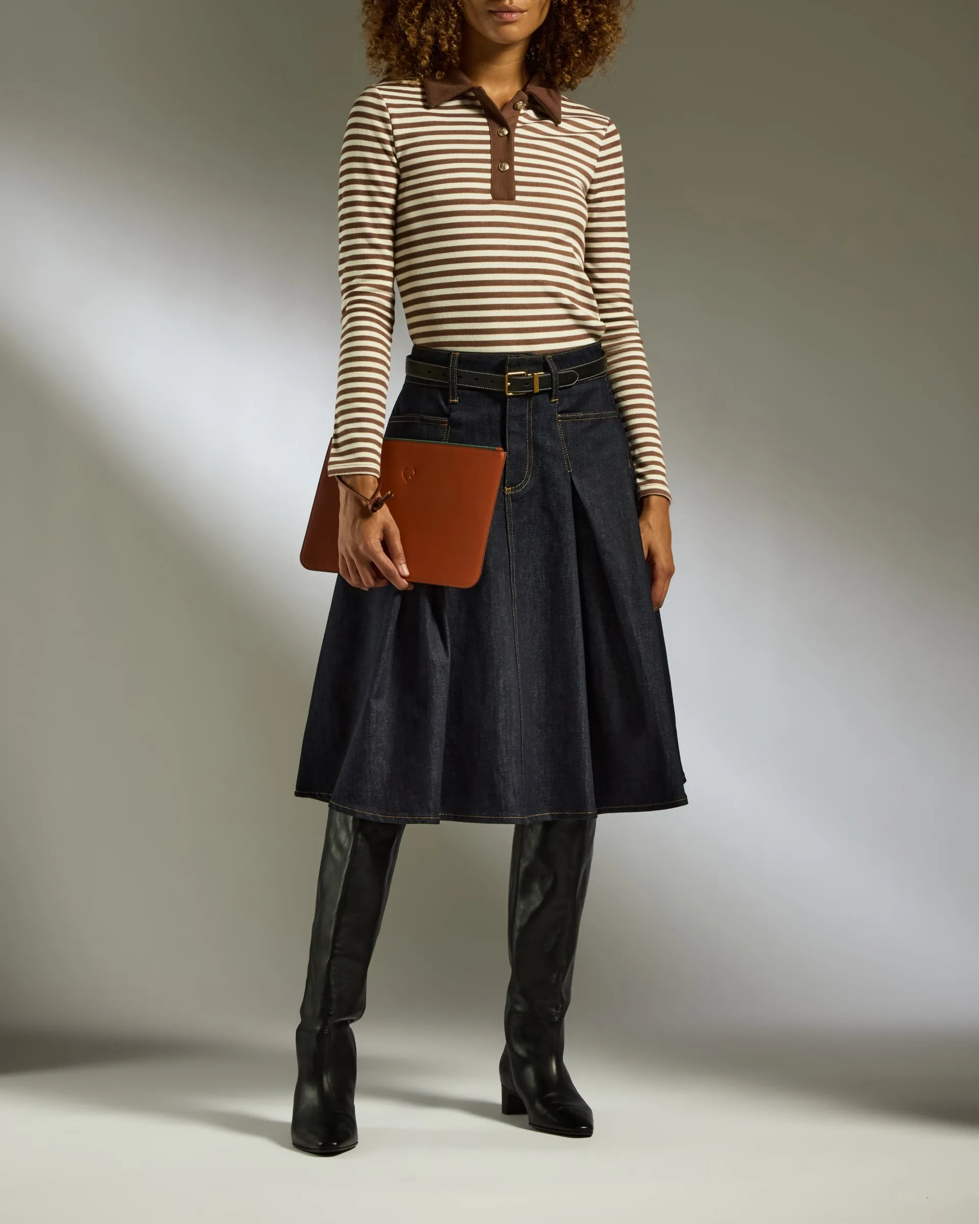 Zipped Pouch with Wristlet in Tan Leather - 1914 Collection